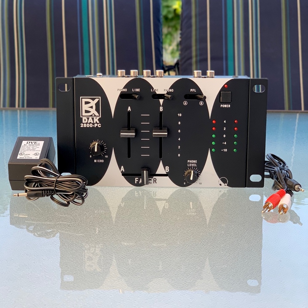DAK 2800-PC 2-Channel Stereo Phono/Line Preamp Cross Fade DJ Mixer